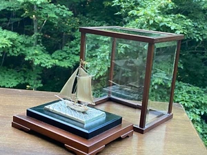 Gorham Japonés Miniatura Plateado Velero Vidrio Biselado Madera Exhibición Marcada 950 - Imagen 1 de 13