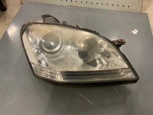 Mercedes ML W164 Drivers Right Off Side O/S Headlight 2005-2008 Pre-Facelift - Picture 1 of 7