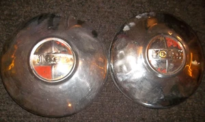2 Vintage Jeepster Dog Dish Hub Caps Wagoneer Gladiator CJ5 Commando 66-71 X2 - Picture 1 of 4