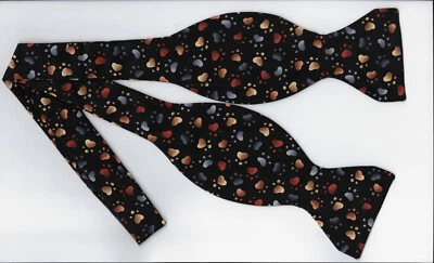 Pajarita con estampado de patas, cachorro, gatito, perros, gatos, regalo de peluquero, pajarita autoatada Foto 1 de 4