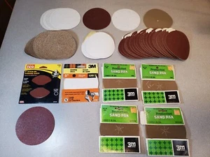 Lot of 66 Sanding Abrasive Discs, 5 in, 3M & Other, 50 to 150 Grit - Picture 1 of 10