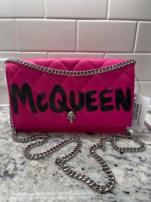Alexander McQueen Monedero Calavera Rosa Foto 1 de 4