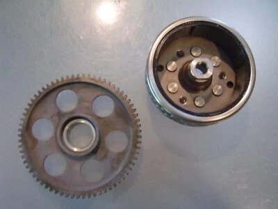 Suzuki GS850 G 1982 generador rotor arranque embrague juego 31402-45120 12600-45821 Foto 1 de 4