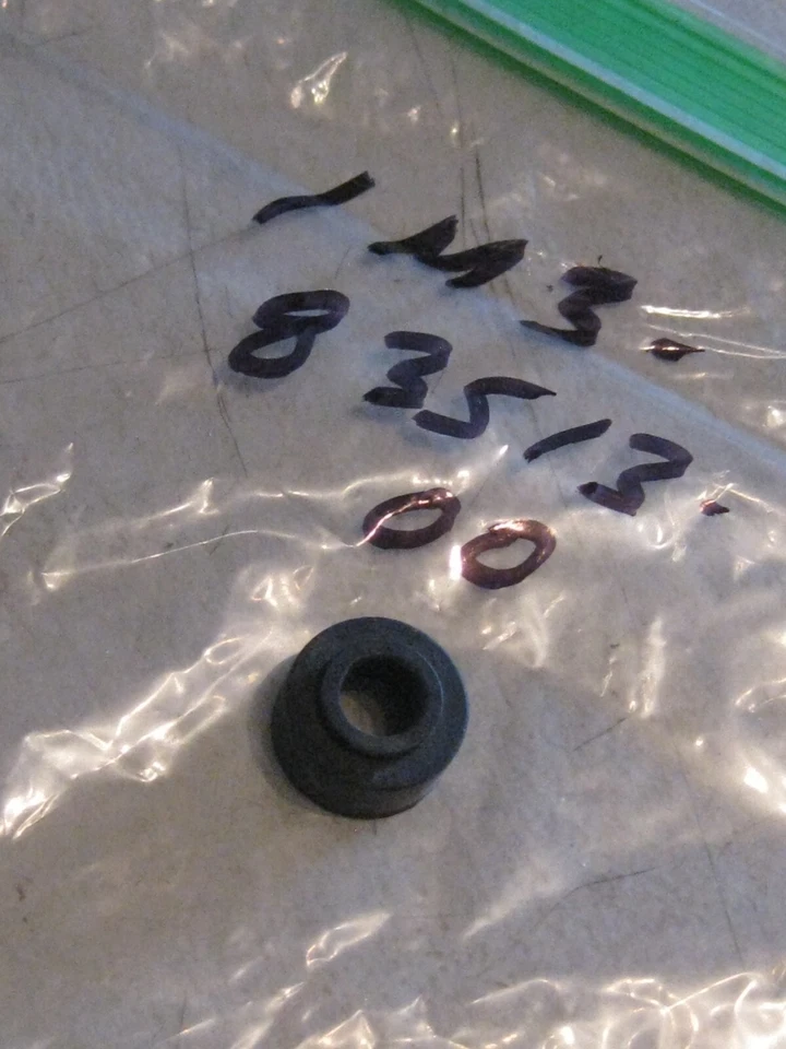 MEDIDOR AMORTIGUADOR GOMA YAMAHA DT100/DT50MX/AE100H ¡NOS! Foto 1 de 1