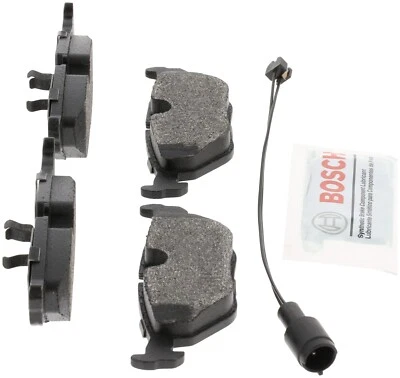 Задние полуметаллические тормозные колодки QuietCast для BMW 325i Bosch 1992-1995 годов выпуска 1993 1994 годов выпуска - Изображение 1 из 4