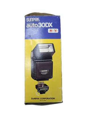 Sunpak Auto 30DX Thyristor Camera Flash for Cannon & Shoe Mount Cameras - Image 1 of 4