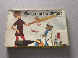 ESPADA EN PIEDRA WALT DISNEY COLORFORMS RARA - Imagen 1 de 3