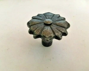 Pomello pomolo x mobili armadi cassetti ø 35 mm in ferro anticato fiore maniglia - Foto 1 di 4