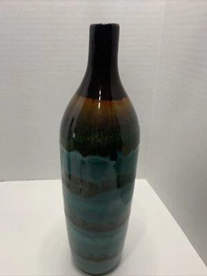 "Florero vintage de cerámica verde, marrón en capas de Sanibel Home 12"" x 4""" Foto 1 de 4