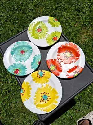 Laurie Gates 4x Melamine Colorful Floral 8.75" Salad Plates Desert Bread Portion - Image 1 of 4