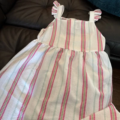 Vestido de verão Rachel Zoe meninas tamanho 10/12 mangas esvoaçantes branco com listras em excelente estado usado - Imagem 1 de 4