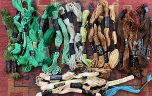 Embroidery Floss Thread Lot Of 30 Green Brown Cream - Picture 1 of 5