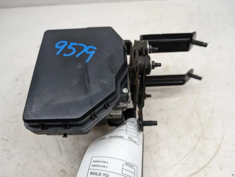 Conjunto de piezas de freno antibloqueo bomba ABS AWD para 17 INFINITI Q60 751556 Foto 1 de 4