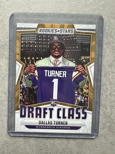 Dallas Turner RC Minnesota Vikings Rookies&Stars Draft Class NFL Football 2024 - Bild 1 von 2