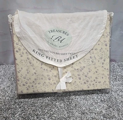 Rachel Ashwell Treasures Lavender  Ditsy Cotton fitted Sheet King new with tags - Image 1 of 4