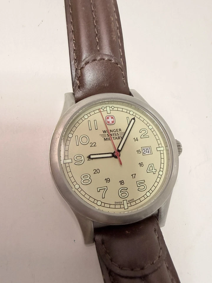 Wenger Swiss Military Men’s Watch Cream Dial Leather Strap – Needs Battery - Image 1 of 4