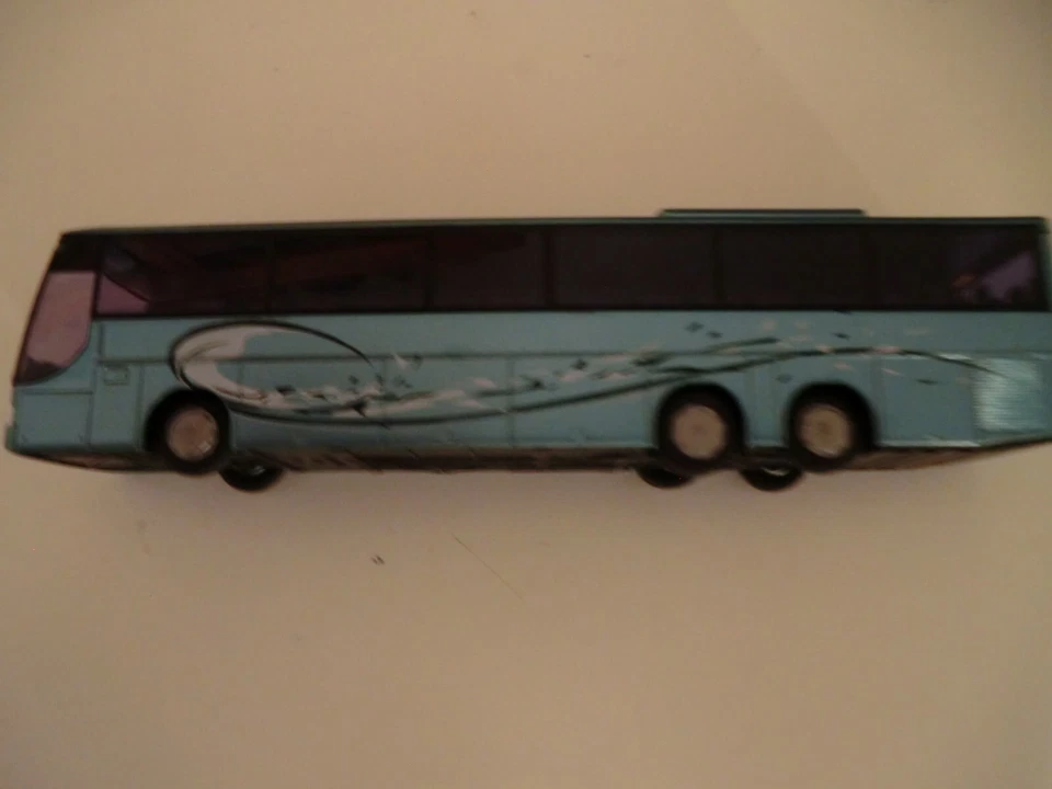 Omnibus Kässbohrer-Setra S 317 GT-HD blau von AWM - Bild 1 von 1