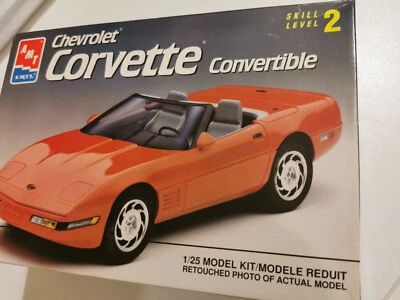 Chevrolet Corvette Convertible AMT/ERTL | No. 8607 | 1:25 - Immagine 1 di 4