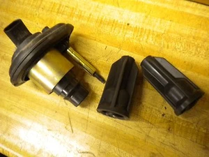IGNITION COIL IGNITOR BOOT FITS 2002-05 ENVOY 6 cylinder - Picture 1 of 2