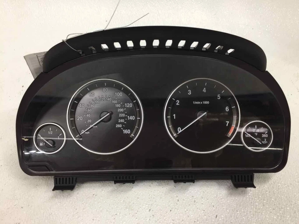 速度表宝马 528I 13 — 第 1/4 张图片