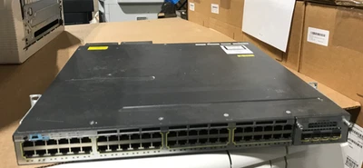 Conmutador de red de 48 puertos Cisco Catalyst serie 3750-X PoE+ WS-C3750X-48PF-S Foto 1 de 4
