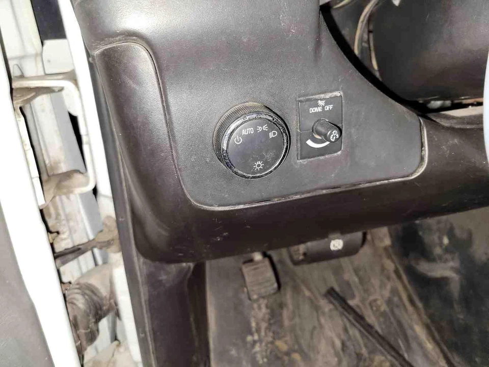 Interruptor de faros (dash Mtd) GMC VAN SAVANA 1500 08 09 10 11 12 13 14 Foto 1 de 1