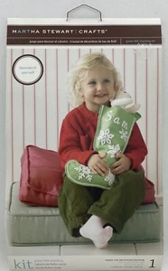 NEW Martha Stewart Crafts Green Felt & White Snowflake Christmas  Stocking Kit - Picture 1 of 2