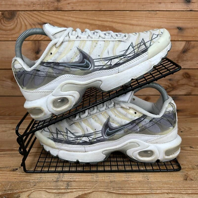 Nike Trainers Womens Size UK 5.5 Air Max Plus TN Script Swoosh White Shoes GS - Image 1 of 4