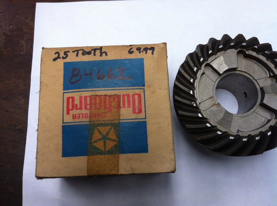 NOS OEM Chrysler/Force reverse Gear, 25-Tooth  84662 - Image 1 of 1