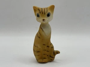 Statuina gatto tabby occhio blu porcellana miniature - Foto 1 di 7