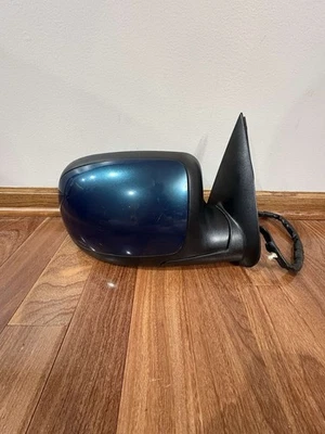 03-06 Tahoe Sierra Silverado POWER HEAT AUTO DIM Mirror Passenger w/ Turn OEM - Image 1 of 4
