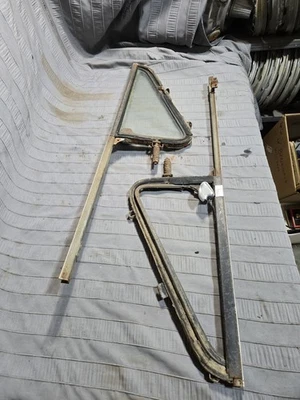 Camioneta Chevy GMC 1964-1966 ala de ventilación marcos de vidrio C10 C20 K10 K20 Foto 1 de 4