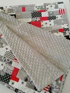 Handmade bed quilt, teenager room bed cover, boy or girl bed spread - Picture 1 of 6