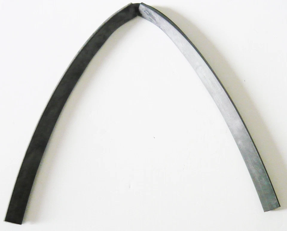 301.66 Joint bas de porte LVST pour lave vaisselle CANDY