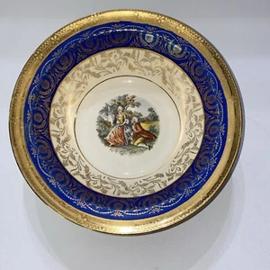 Taylor Smith Taylor Bromle 8 6/8” Diameter Round Serving Dish Rimmed w/ 22k Gold - Picture 1 of 5