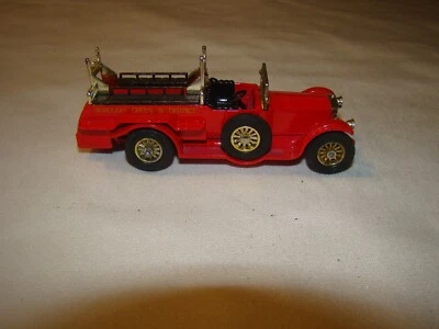 MATCHBOX MODELS OF YESTERYEAR Y7 RED 1912 ROLLS ROYCE FIRE ENGINE TRUCK 1/43 - Image 1 of 4