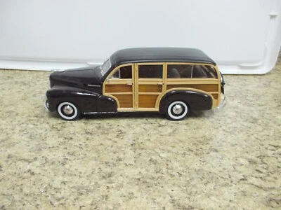 Maisto 1948 Chevrolet Fleet Master Woody Die Cast Metal 1/18 Out of Box - Image 1 of 4