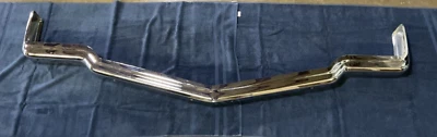 Nuevo de Lote Antiguo GM 1973 73 Oldsmobile Cutlass Supreme Parachoques Delantero Cromo RARO 413716 Foto 1 de 4