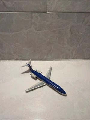 BROKEN British Midland DC-9 (Blue) 1:400 Diecast Aircraft - Image 1 of 4