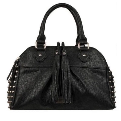 Cartera Andrew Marc New York negra plateada con tachuelas Foto 1 de 4