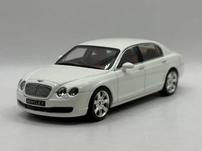 Bentley Continental Flying Spur 2005 1/43 Minichamps - Photo 1/2