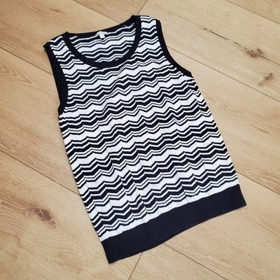 Talbots Womens Sweater Vest Size M 100% Cotton Blue White Chevron Preppy Casual - Image 1 of 4