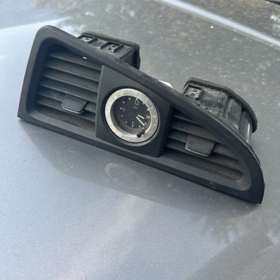 Infiniti QX4 2001-03 tablero reloj/bisel de ventilación (PN 25810 3W700 Foto 1 de 2