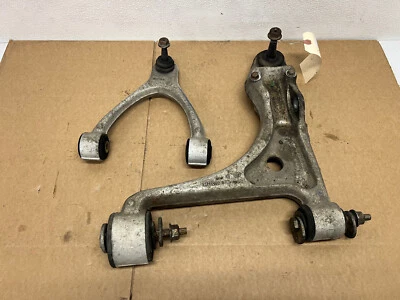 06-10 JUEGO BRAZO CONTROL SUPERIOR INFERIOR DELANTERO IZQUIERDO SATURNO SKY-PONTIAC SOLSTICIO LOTE3447 Foto 1 de 4