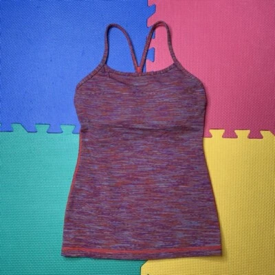 Camiseta sin mangas Lululemon talla 2 Power Y Wee Are From Space negra marzo múltiple Foto 1 de 4