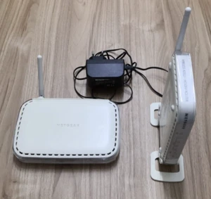 N. 2 Modem Router Wireless Netgear DG834G v4 10/100 Mbps ADSL alimentatore - Picture 1 of 1