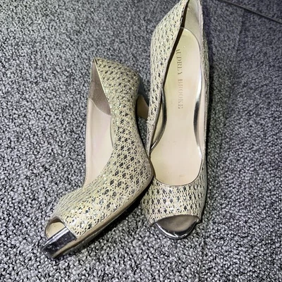 Audrey Brooke Women's Peep Toe Brocade Gold Metallic Stiletto Heel Pumps Size 8 - Image 1 of 4