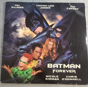 Batman Forever 2 Laserdiscs 1995 Jim Carrey Val Kilmer Tommy Lee Jones Pre Owned - Imagen 1 de 15