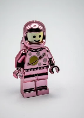 Lego Chrome Pink Christmas Classic Space Astronaut mini figure RARE New!! - Image 1 of 4