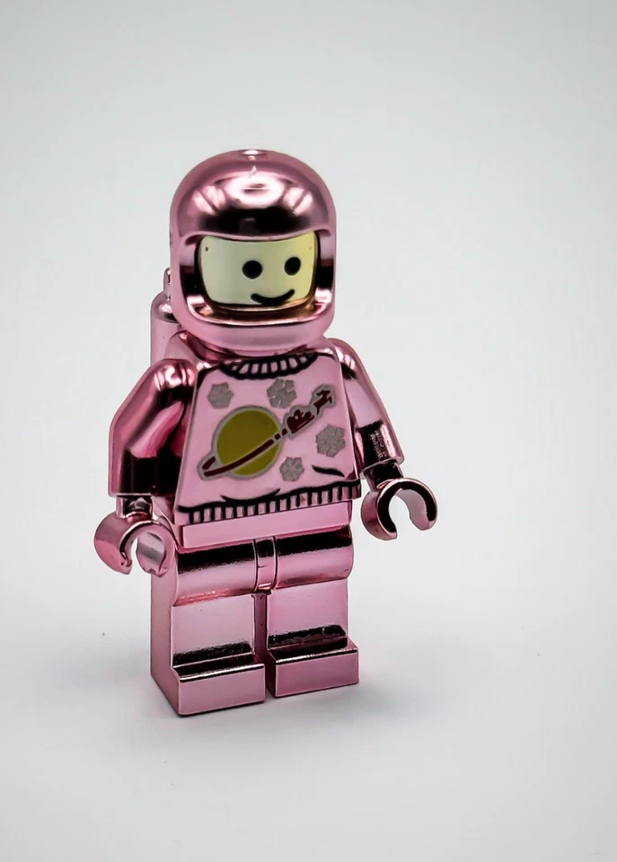 Lego Chrome Pink Christmas Classic Space Astronaut mini figure RARE New!! - Image 1 of 4